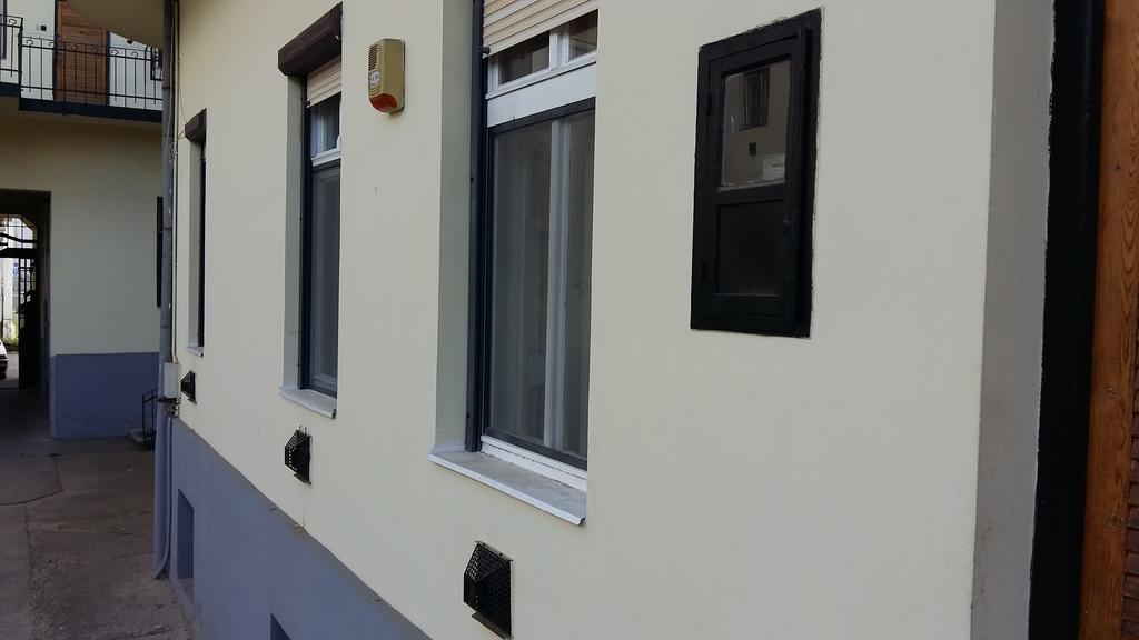 Civis Gold Apartman Debrecen Exterior photo